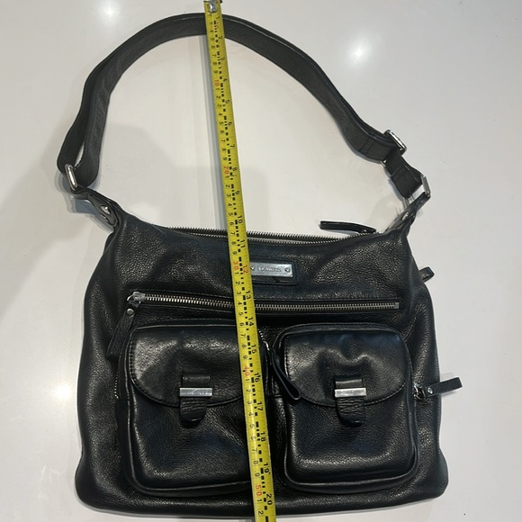 Danier leather handbag - Picture 7 of 7